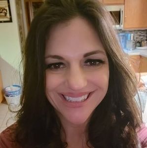 Meet your Posher, Carrie